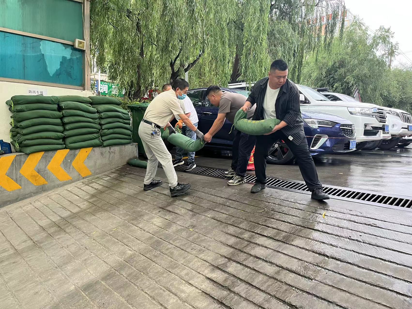 防汛2.jpg